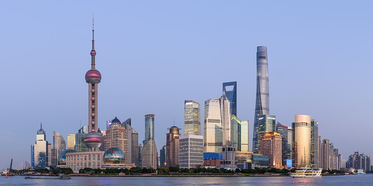 上海浦东城市天际线实拍